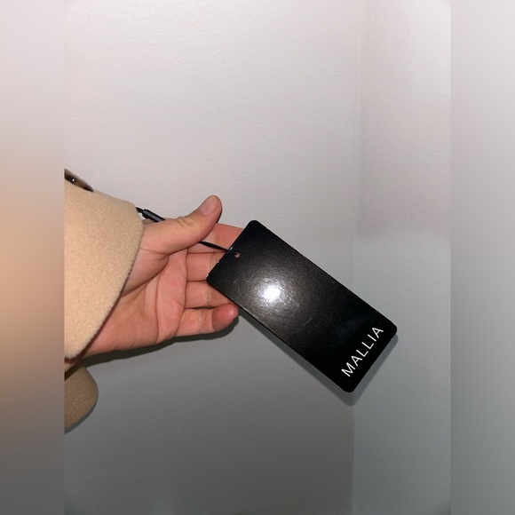 Mallia coat brand new with the tag on it - Picture 4 of 14